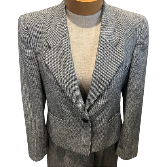 Vintage Evan Picone Womens Wool Skirt and Jacket Business Suit small/ medium - Picture 3 of 14